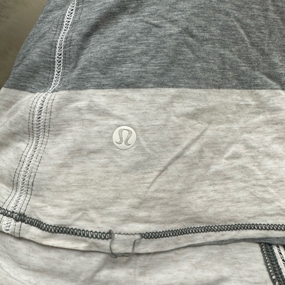 Lululemon Grey and Off White Tank Size XS - Picture 4 of 4